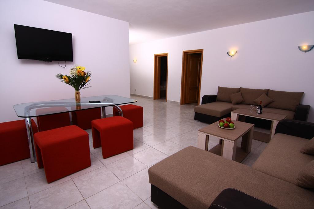 Nirvana Accommodation Bukarest Zimmer foto