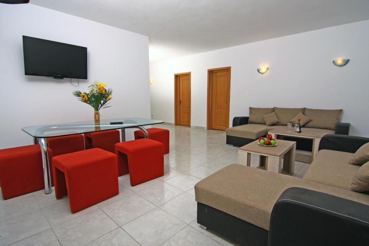 Nirvana Accommodation Bukarest Exterior foto